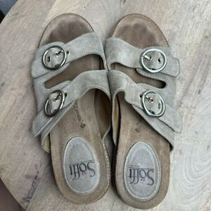 Sofft Taupe suede Sandals - Adjustable Buckle Straps - Size 7.5 - Casual Slide‎